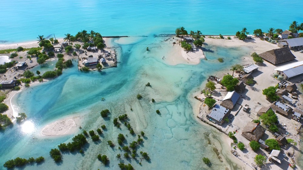 Kiribati: Izginjajoči dragulj (dokumentarec)
